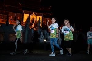 BIB: 166, 310, 164
                            <button type="button" onclick="openModal(22280718)" class="btn btn-primary btn-sm float-right btn-popup" data-toggle="modal" data-target=".modal-high-quality">
                        <i class="fas fa-shopping-cart"></i> Add to Cart
                    </button>
                                            <button type="button" onclick="isThisMe(22280718, true)" class="btn btn-success btn-sm float-right btn-popup btn-isme hidden" data-toggle="tooltip" data-placement="bottom" title="นี่คือรูปของคุณใช่ไหม คลิกที่นี่เพื่อเอาเข้าอัลบั้ม">
                        <i class="fas fa-plus"></i> Add to album
                    </button>
                    <button type="button" onclick="isThisMe(22280718, false)" class="btn btn-warning btn-sm float-right btn-popup btn-isnotme hidden">
                        <i class="fas fa-ban"></i> Remove from album
                    </button>